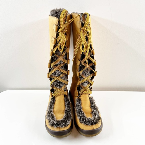 Timberland Brown Lace-Up Boots with Faux Fur - Picture 2 of 9